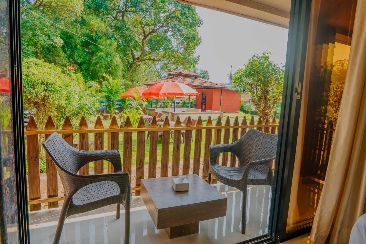 فندق ماهاباليشوارفي  The Oak Woods المظهر الخارجي الصورة