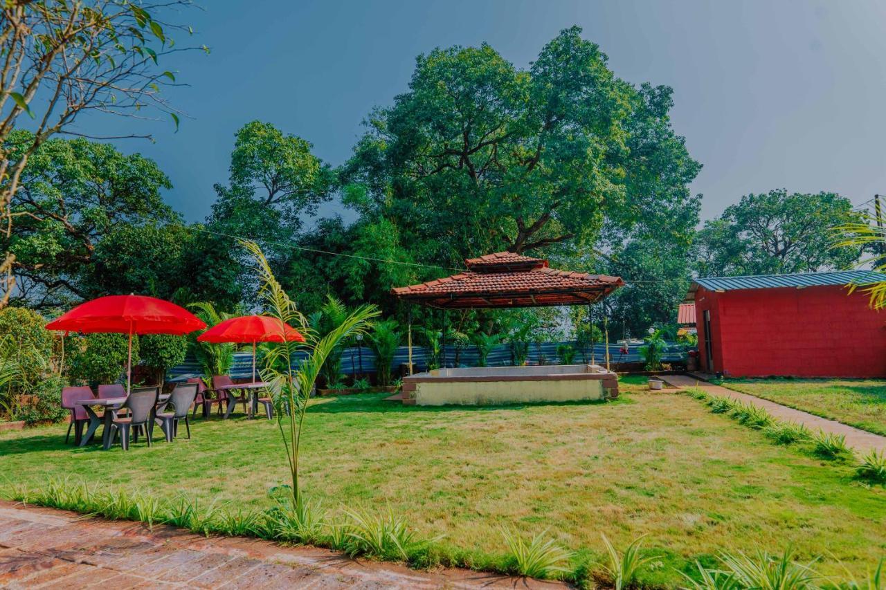 فندق ماهاباليشوارفي  The Oak Woods المظهر الخارجي الصورة